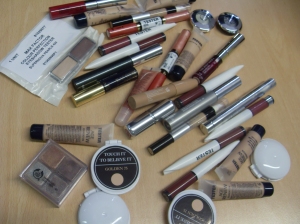 lots of lovely makeup :)